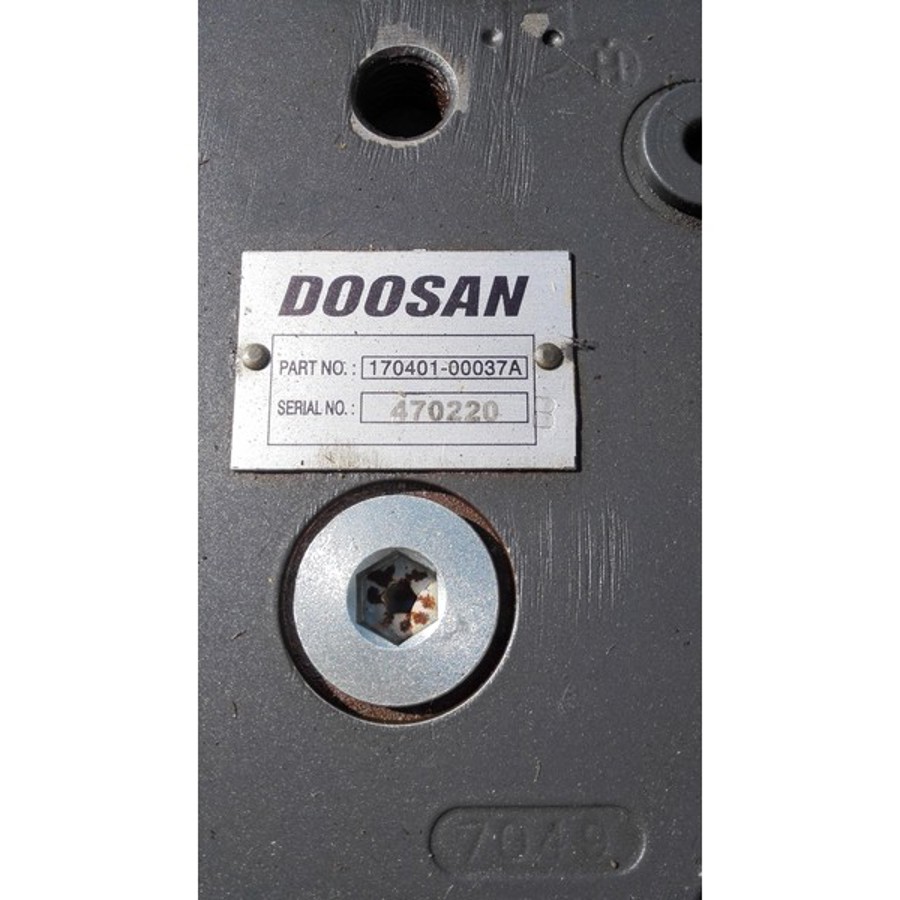 Doosan - Rijmotor DX255LC / 170401-00037A