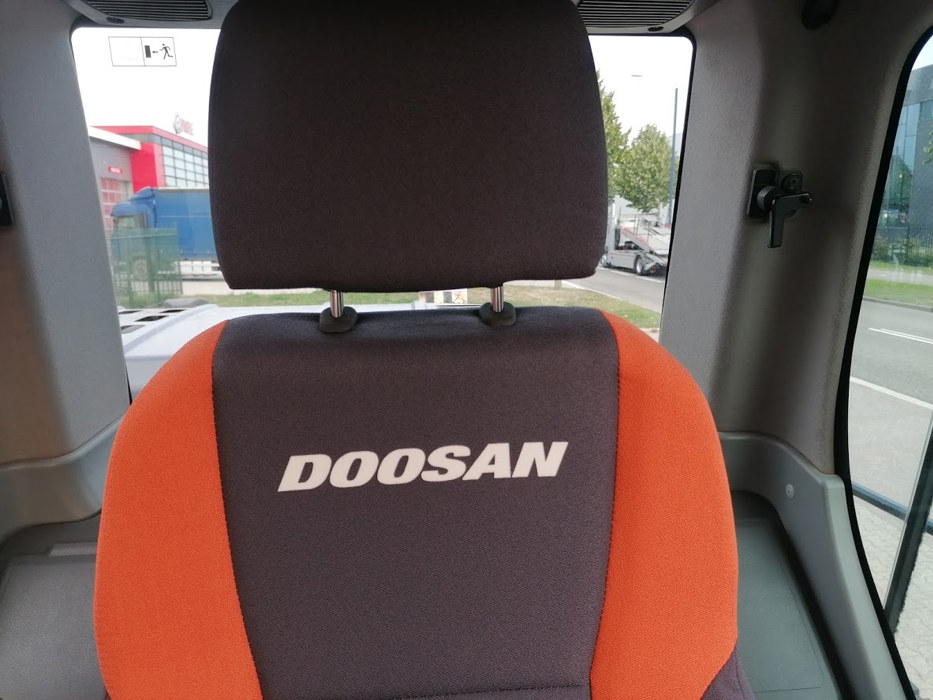Doosan DX140W-3 (2)